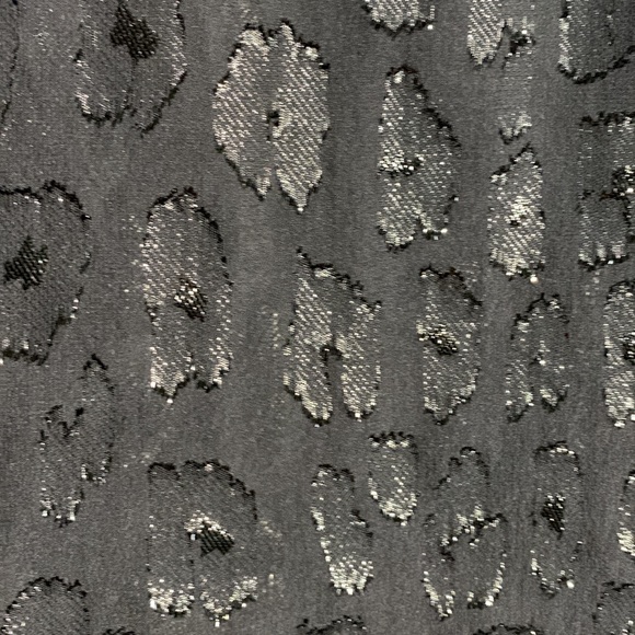 🌟Host Pick 🌟 Equipment ‘Kaylen’ metallic silk-blend jacquard tank - Picture 3 of 6